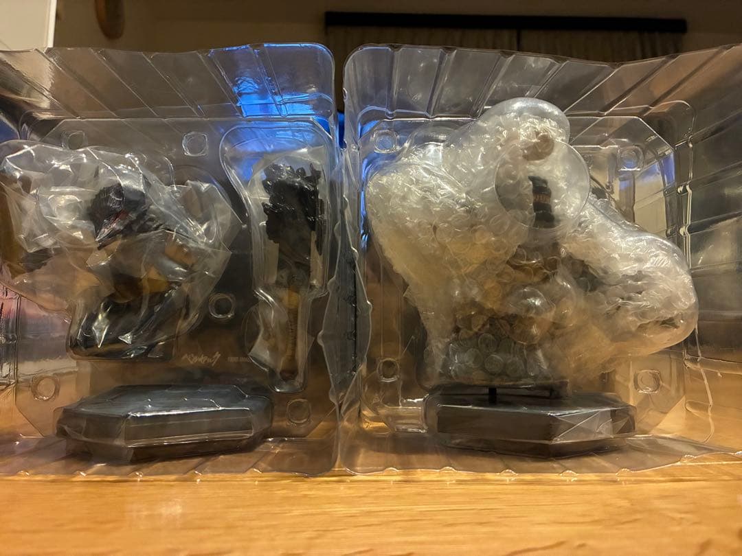 Berserk ベルセルク 42巻 43巻 特装版 胸像 ゾッド ガッツ