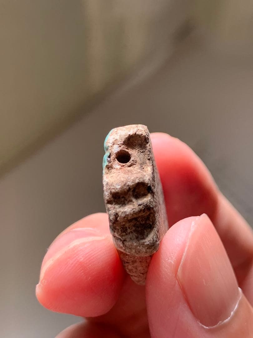 古代エジプト　副葬品　ホルスの目　ガンダーラ　スカラベ　ウシャブティ　出土　根付