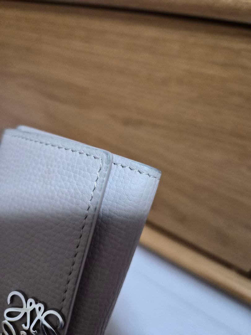 ロエベ　キーケース ロゴ付き