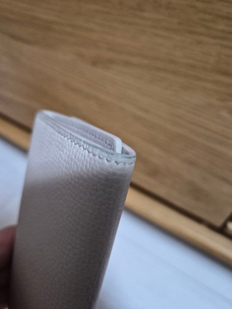 ロエベ　キーケース ロゴ付き