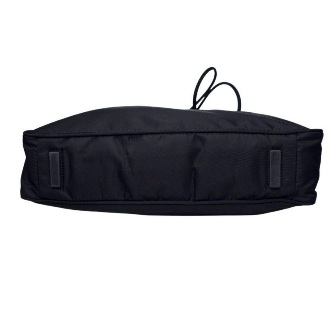 美品　（難あり）PRADA トートバッグ