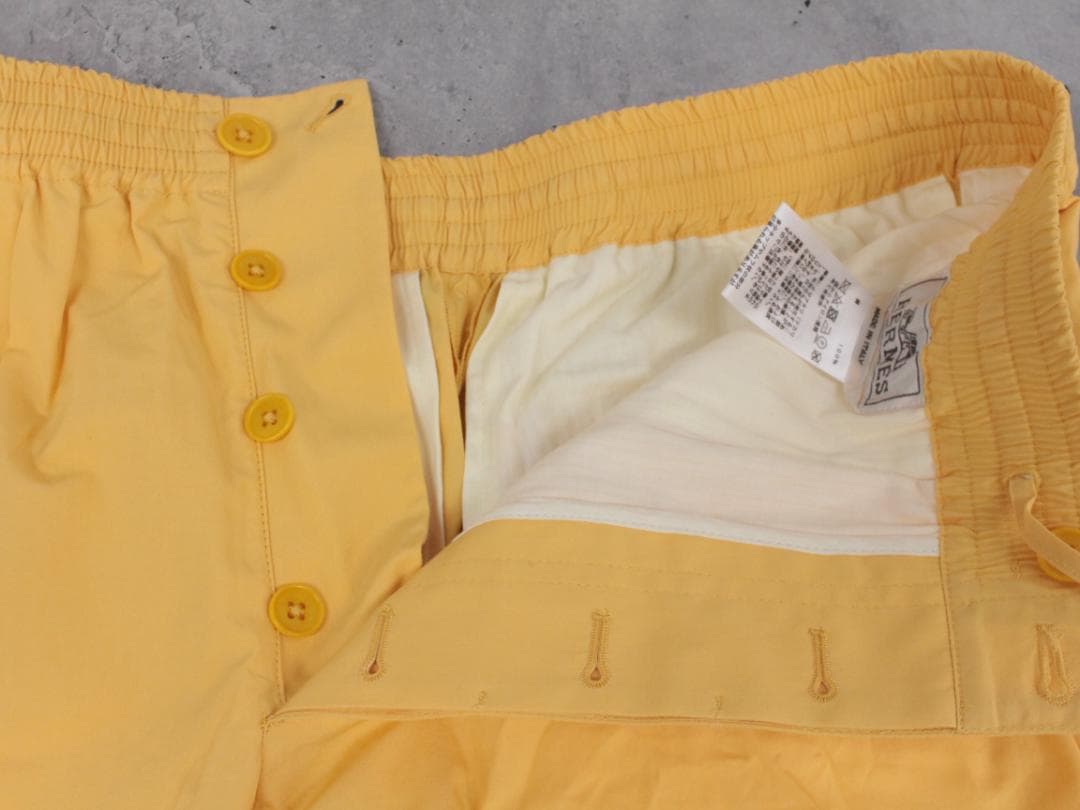 ▲HERMESエルメス ショートパンツ ボタンホック コットン イエロー