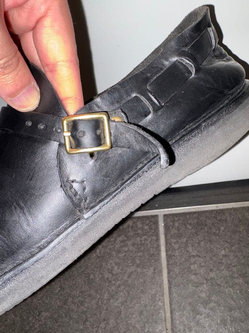 オーロラシューズ　27センチ