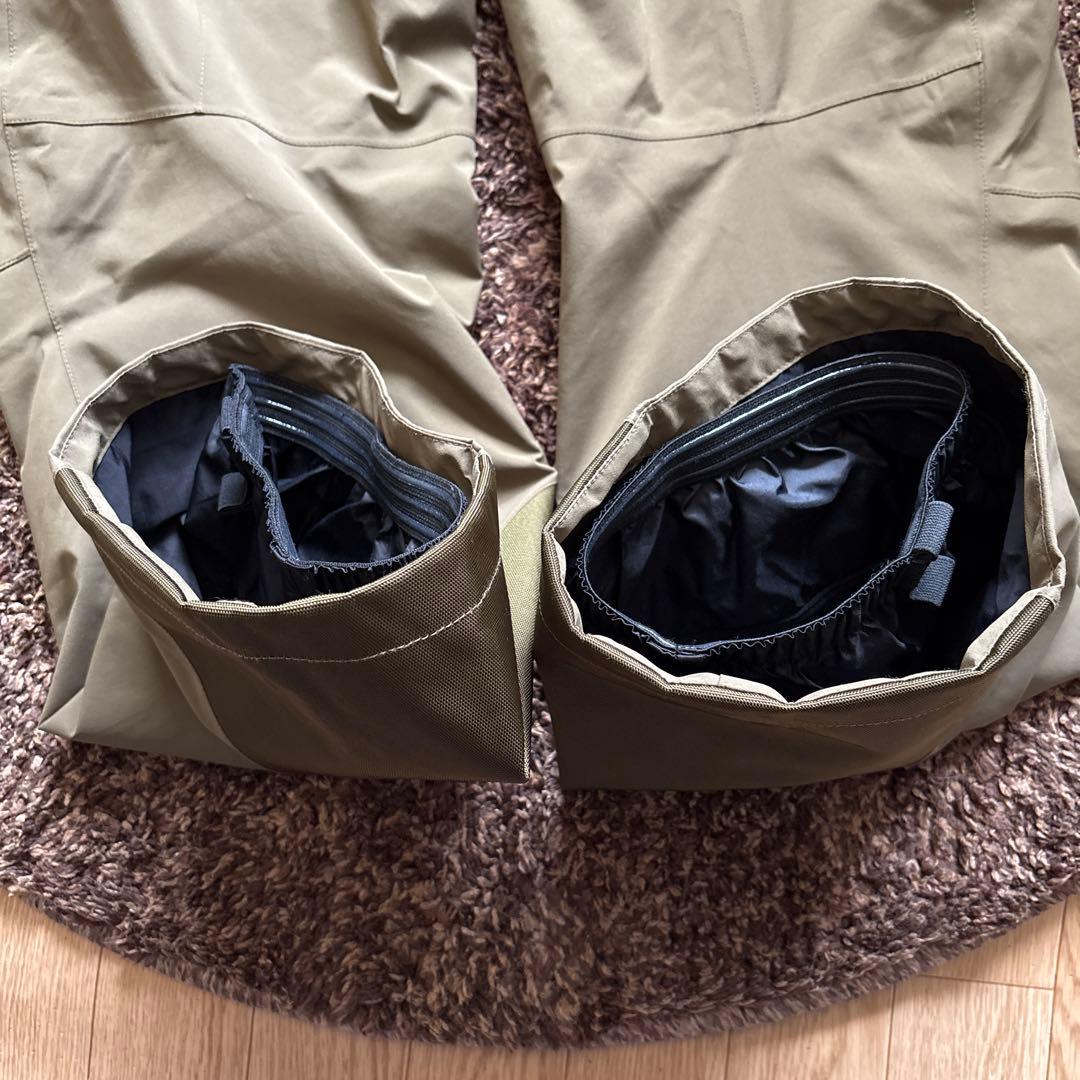 モンベル　スノーウェア　メンズM カーキ