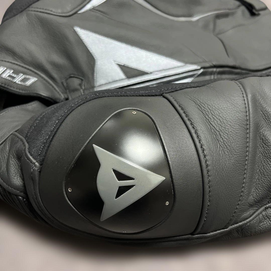 DAINESE AVRO4 LEATHER JACKET 46サイズ