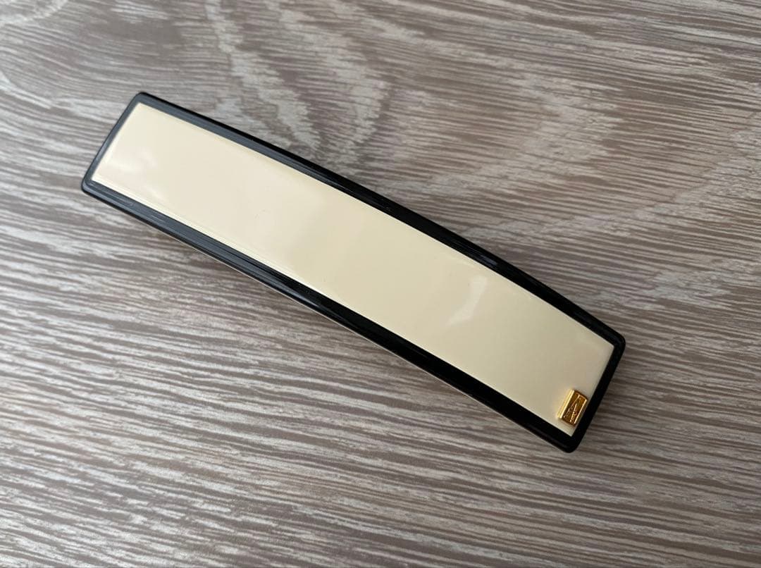 alexandre de paris バレッタ　ブラック