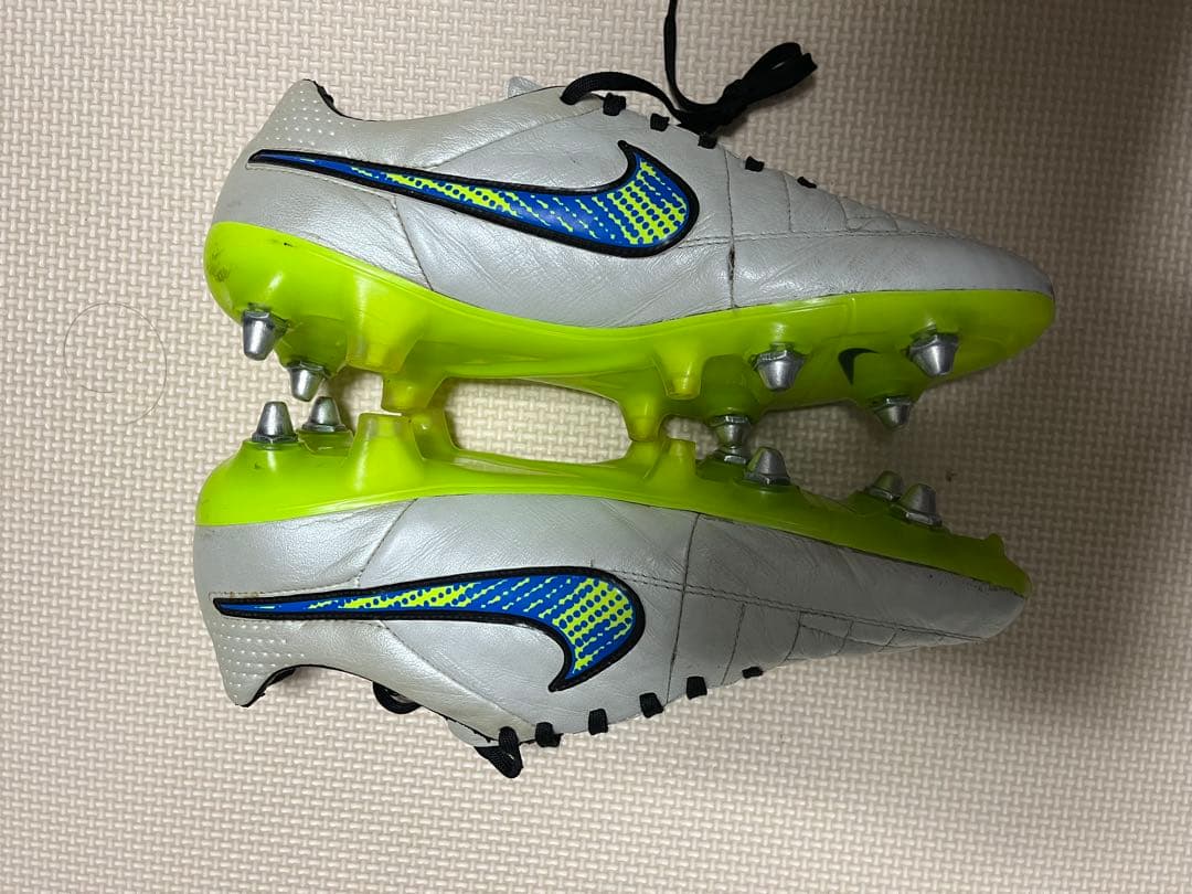 レア Nike ティエンポ 5 レジェンド　SG MIXサッカー 26.5
