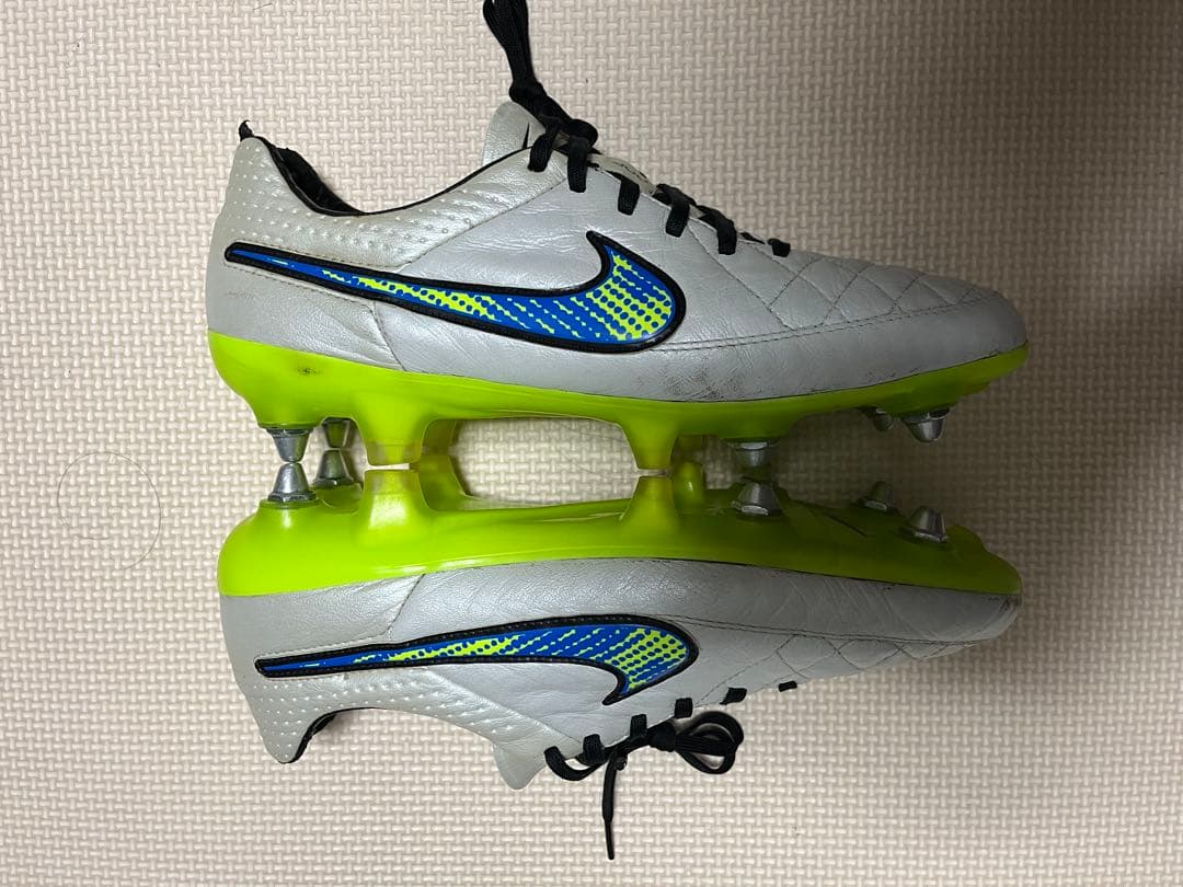 レア Nike ティエンポ 5 レジェンド　SG MIXサッカー 26.5