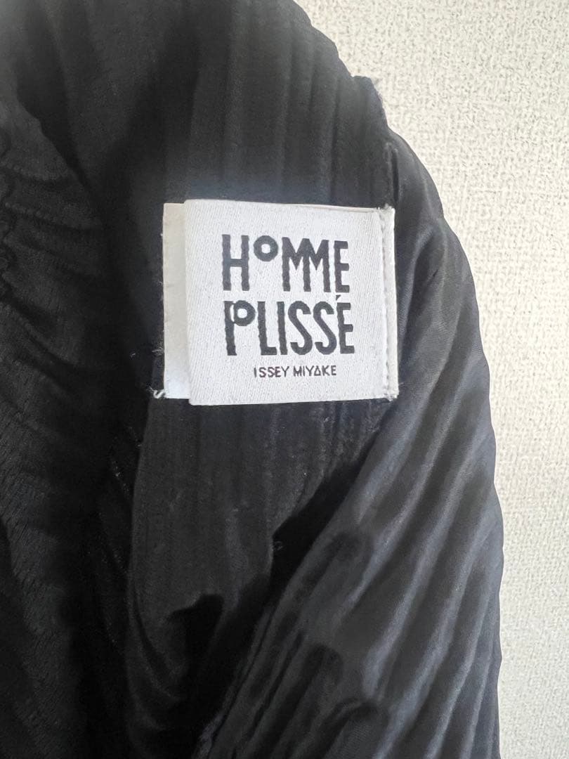 オムプリッセ パンツ 黒 イッセイミヤケ