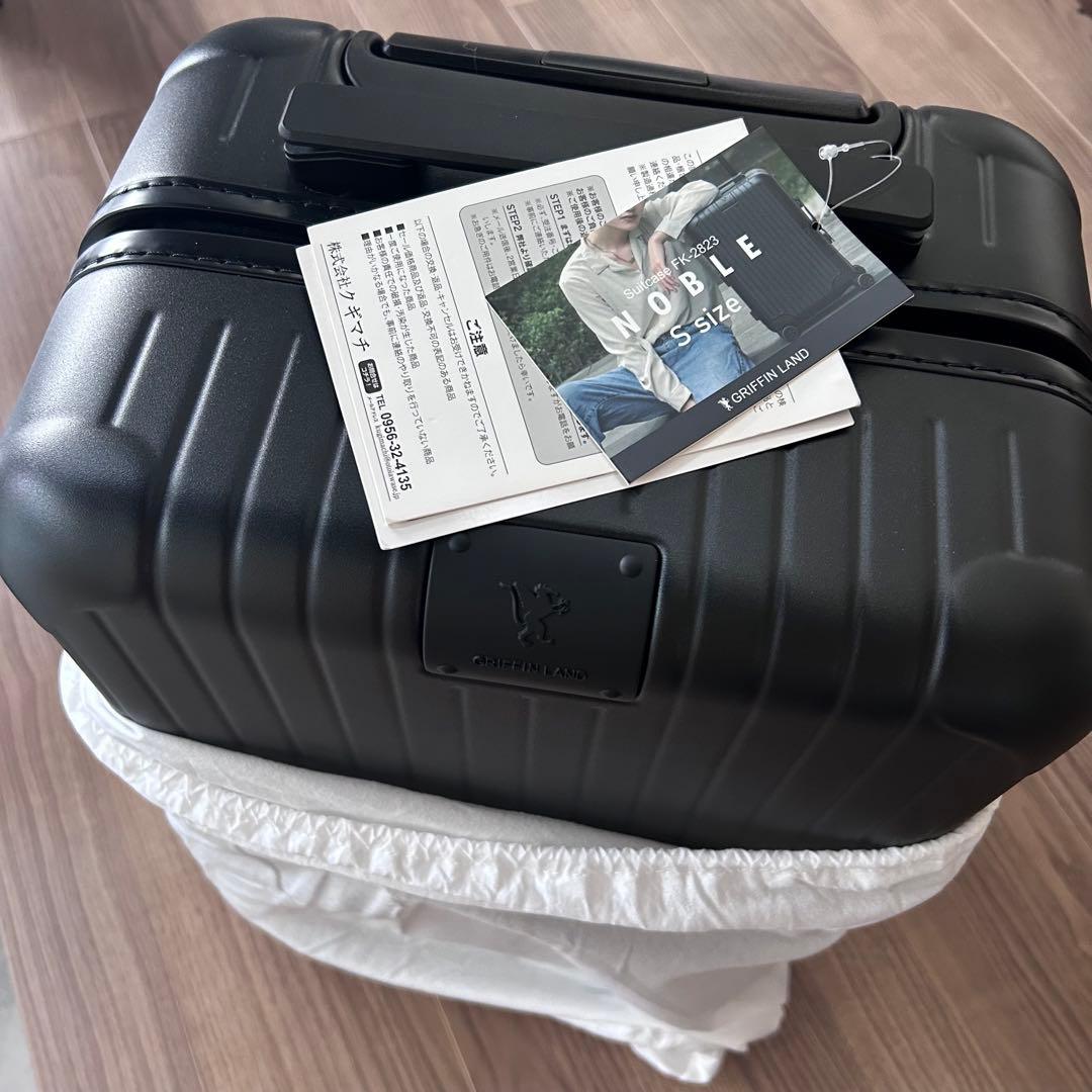 んぽちゃむ♡新品♡ スーツケース NOBLEグリフィンランド S