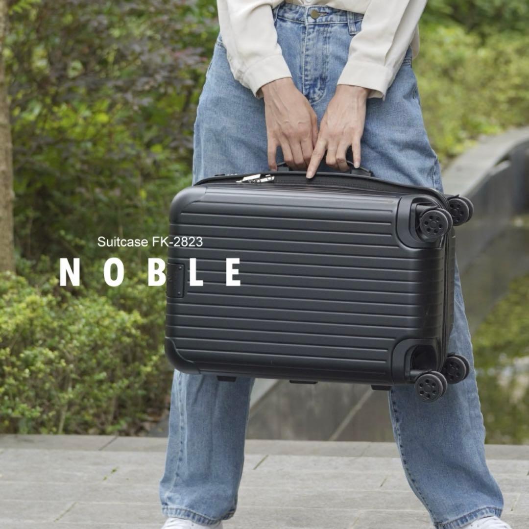 んぽちゃむ♡新品♡ スーツケース NOBLEグリフィンランド S