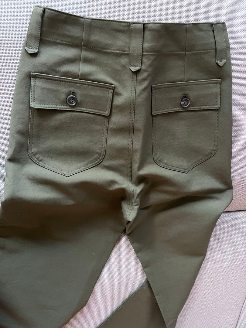 美品　YONFA ベーカーパンツ　試着のみ