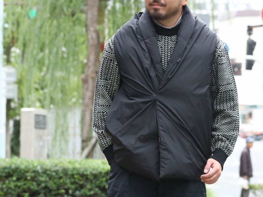 美品 TEATORA テアトラ ROOMKEY VEST Size4 black