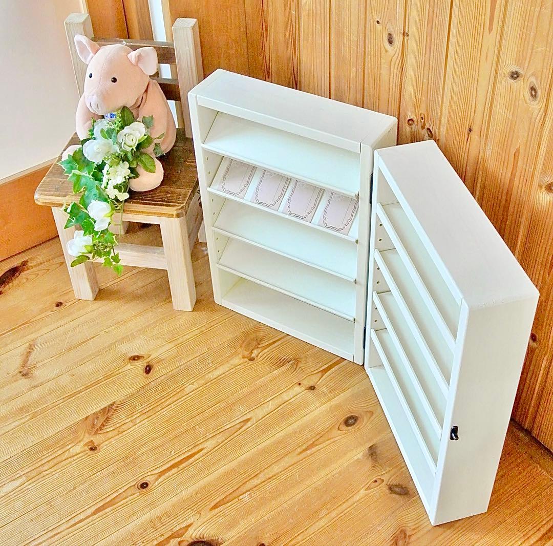 斜め棚にも！イベント什器　可動棚　片開き　カスタマイズ　ディスプレイ　トランク型