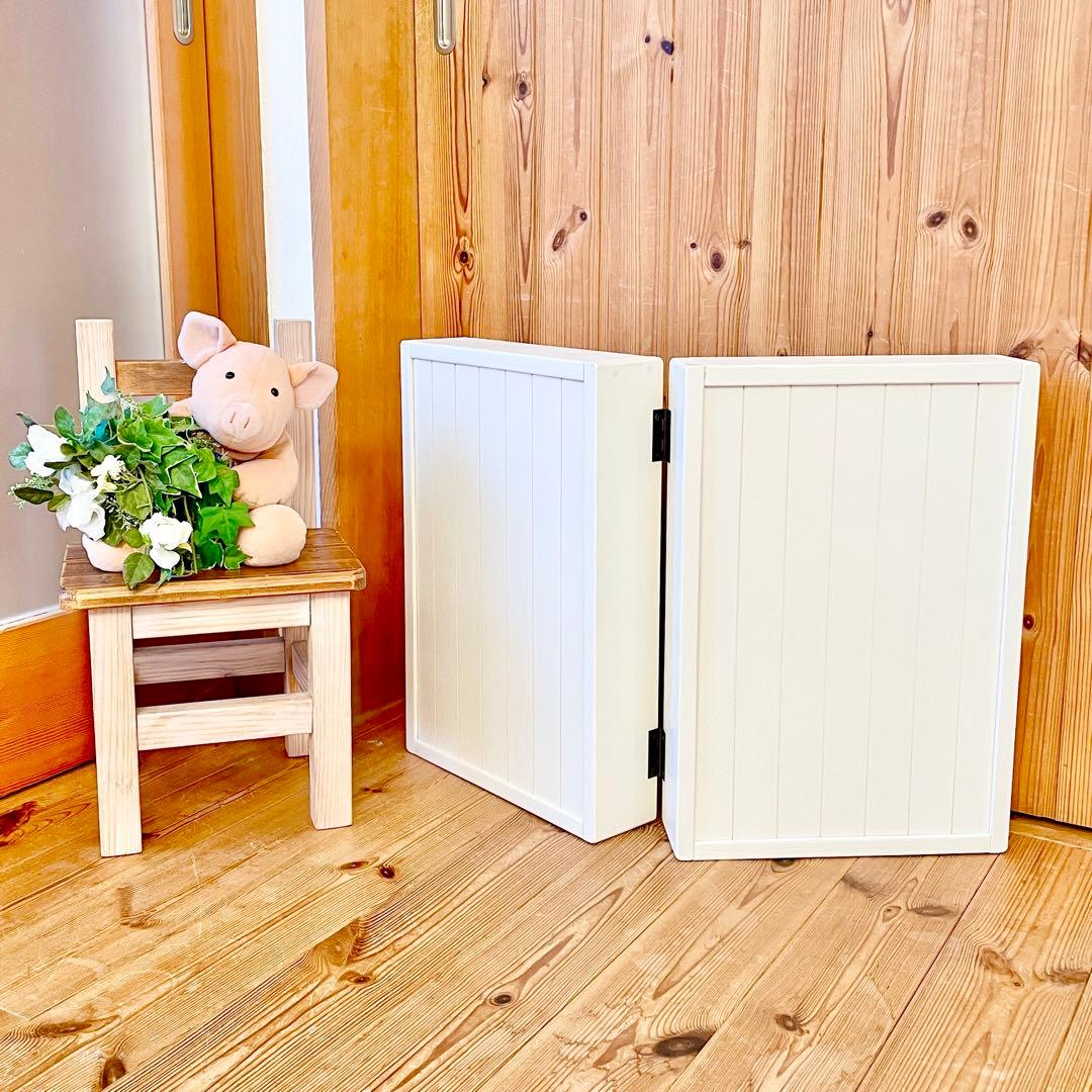 斜め棚にも！イベント什器　可動棚　片開き　カスタマイズ　ディスプレイ　トランク型