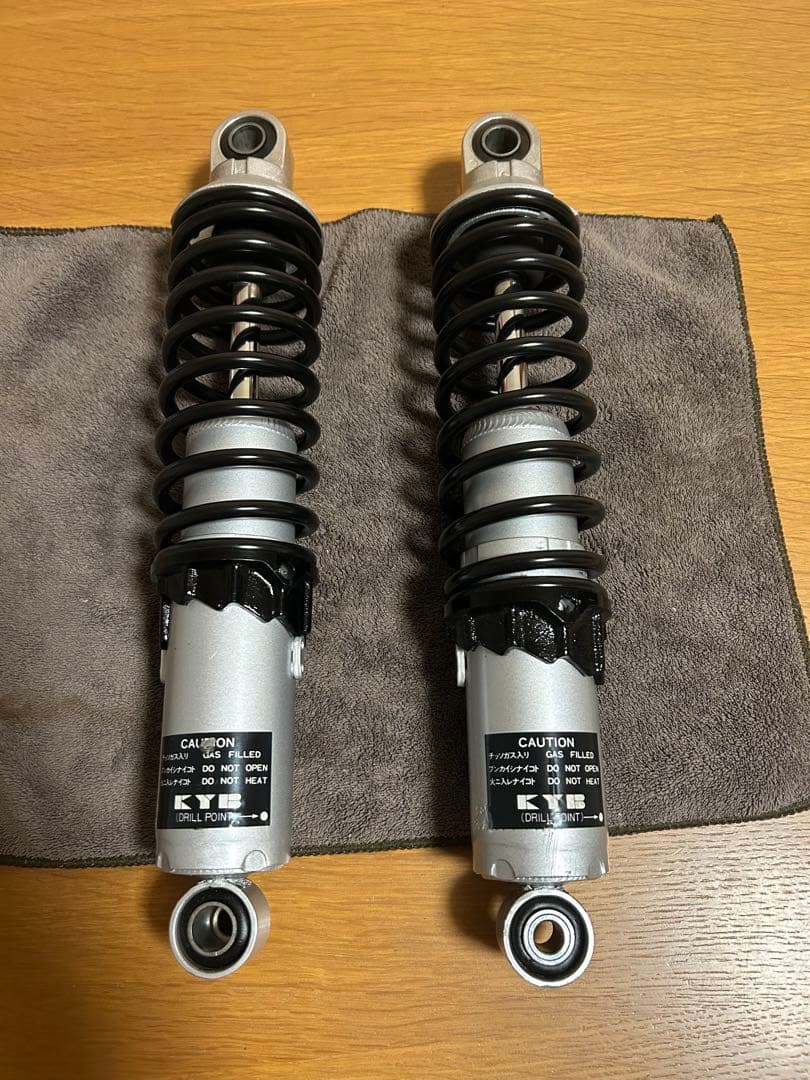 磯野かつお様 KYB TGS325 SR400 SR500