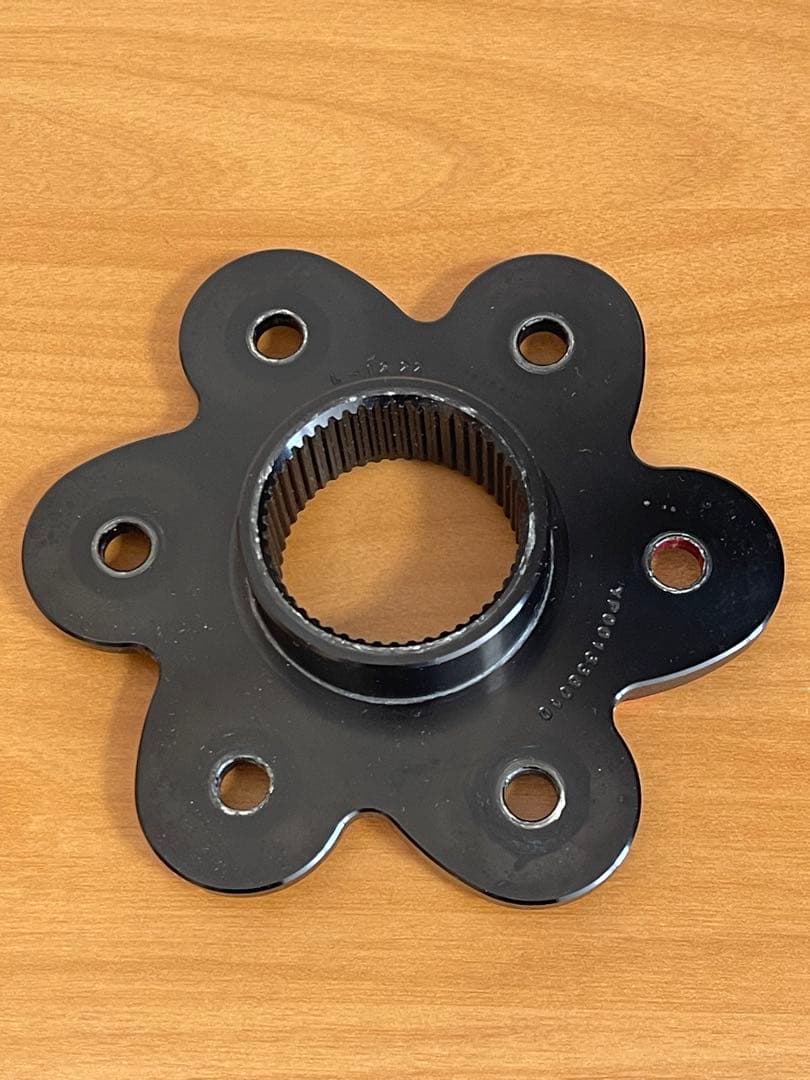 CNC RACING パニガーレV4 リアスプロケットフランジ