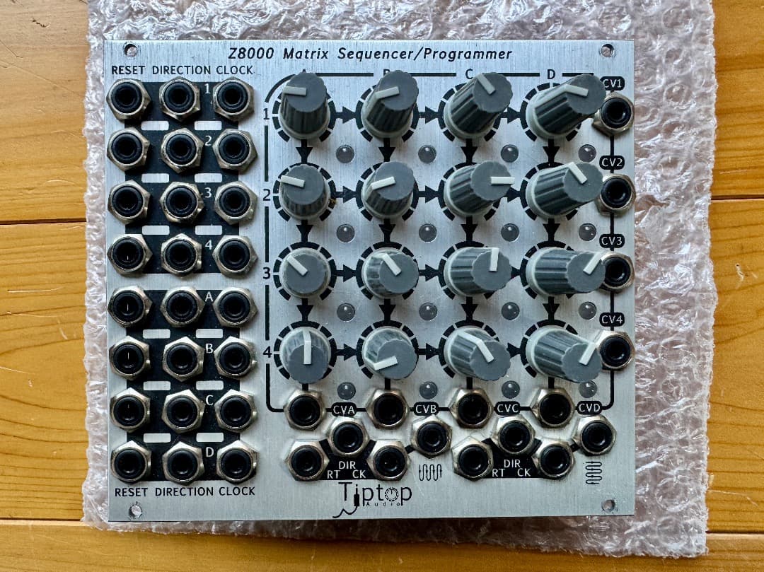 Tiptop Audio Z8000 マトリックスシーケンサー