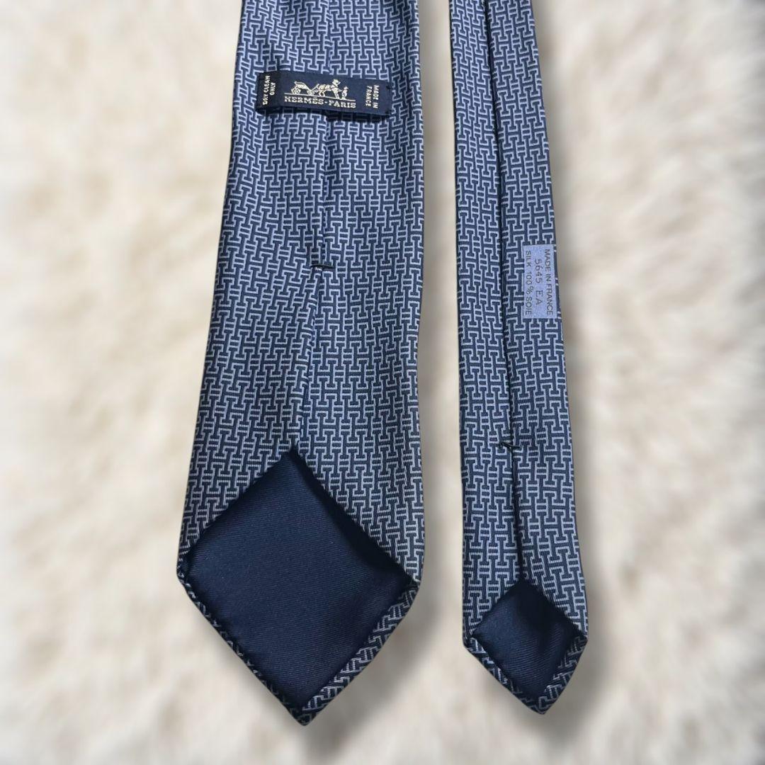 【美品✨】エルメス HERMES H柄 総柄 ファソネ 濃紺青 ハイブランド