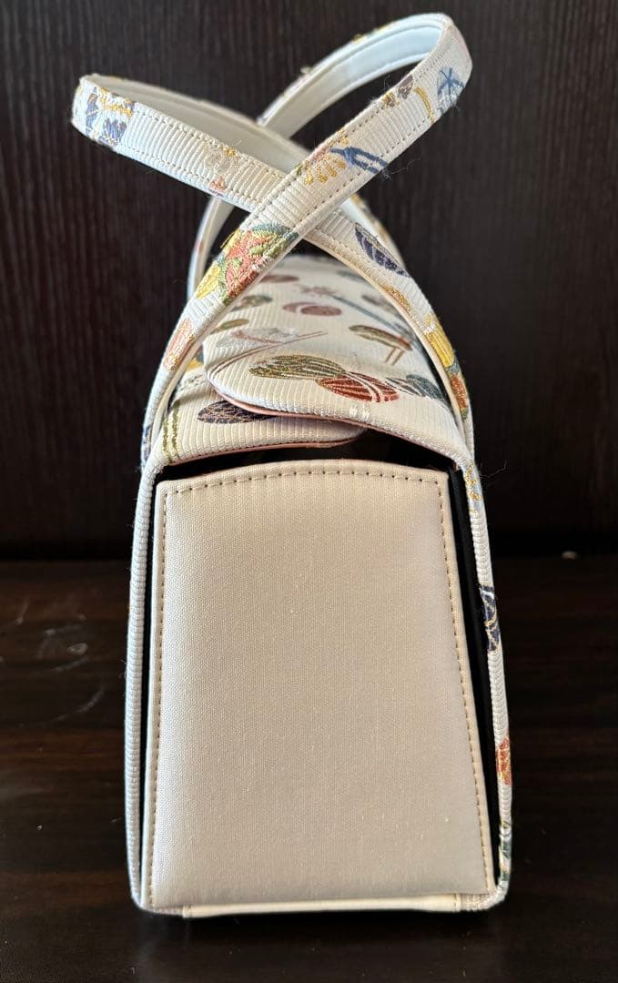 値下✳︎正月　成人式　初釜　茶会　和装バッグ 多色刺繍 ✳︎利休バッグ 正絹　未使用