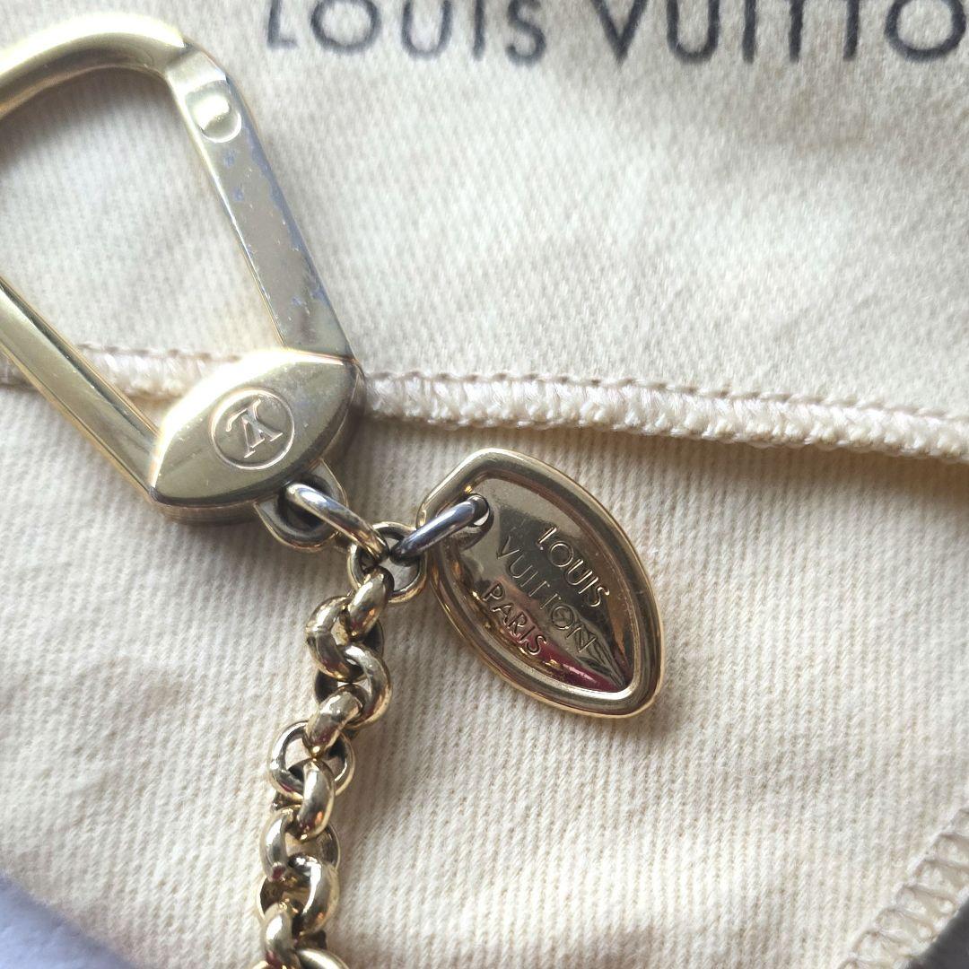 LOUIS VUITTON ルイヴィトン ポルトクレ ポム ハートりんごチャーム