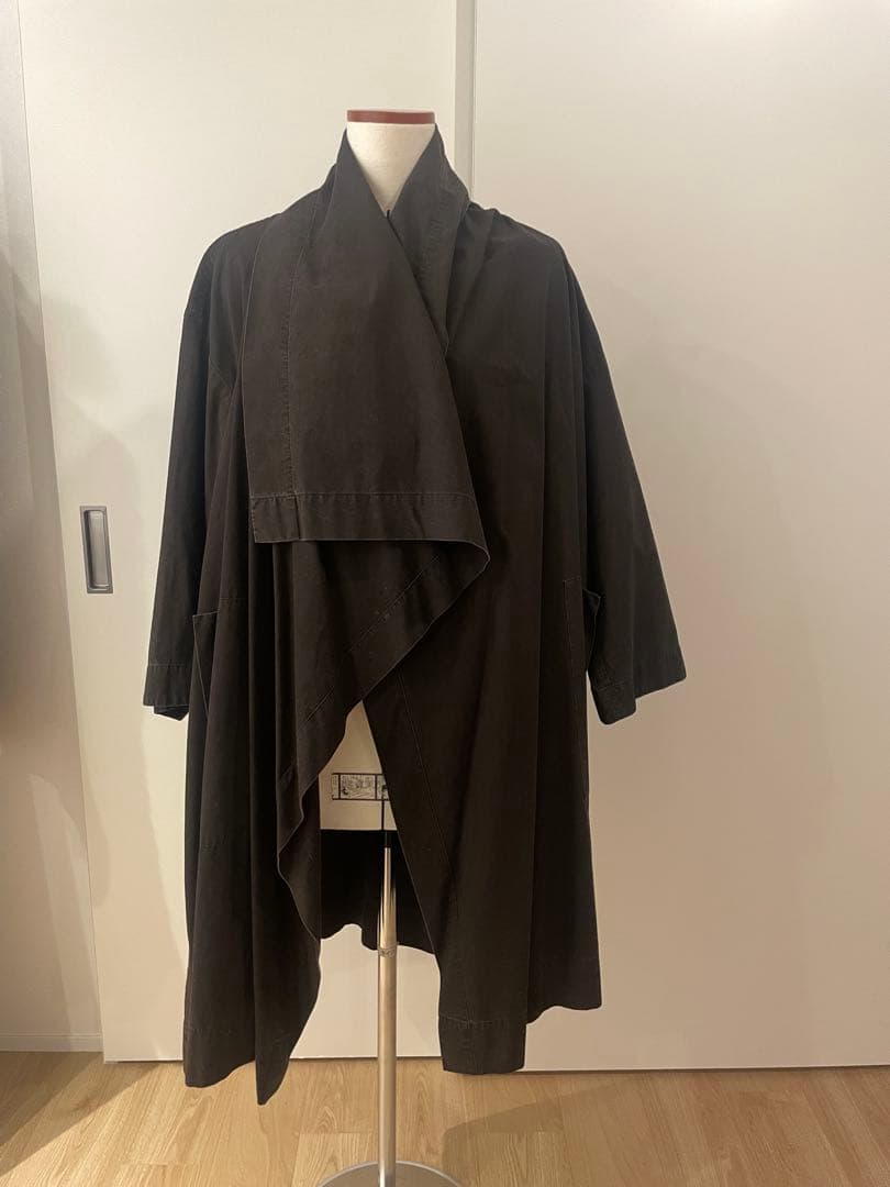 イッセミヤケ　ポンチョ・ケープコート