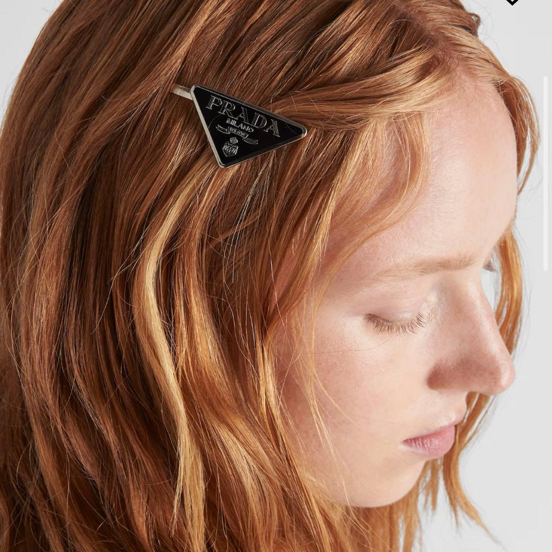 新品未使用 PRADA メタルヘアピン　ブラック