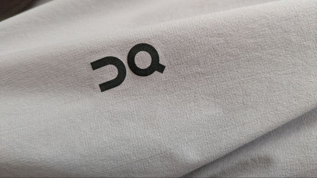 On　ランニングジャケット　ジンク