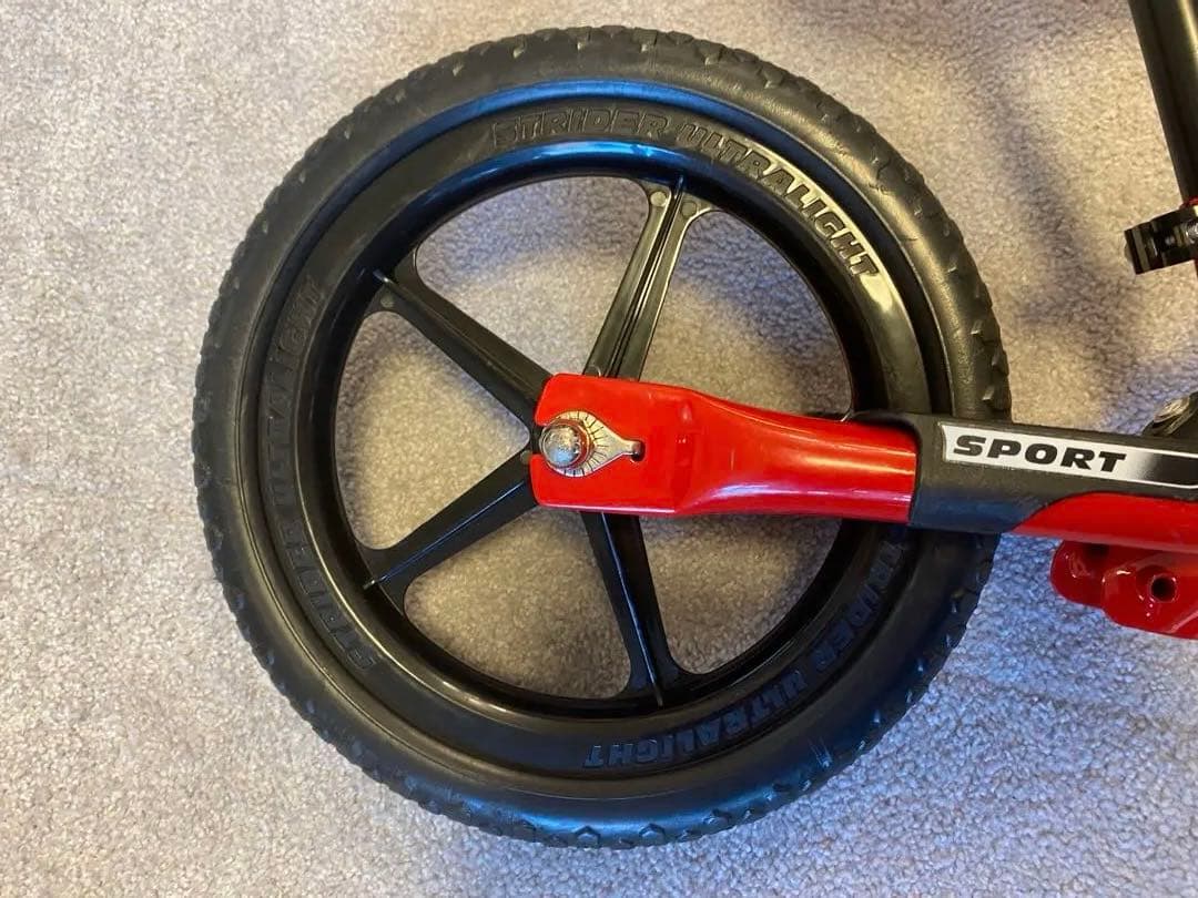 [美品、室内保管] STRIDER スポーツモデル　バランスバイク レッド