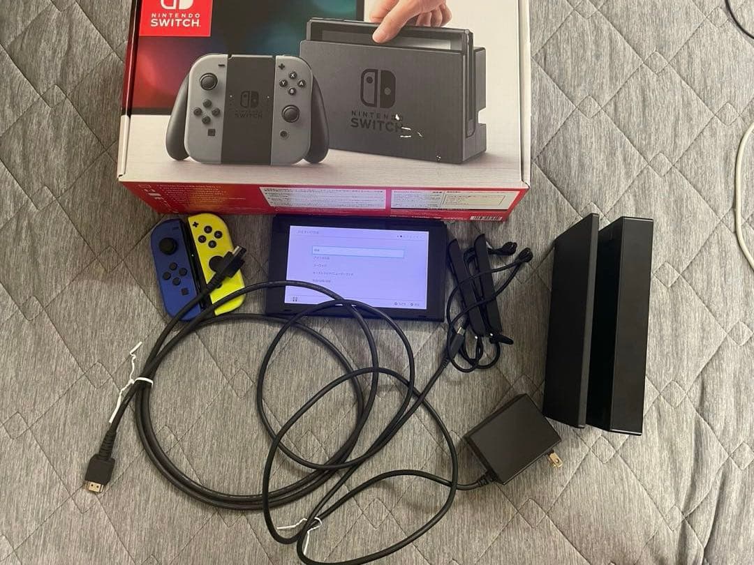 中古　Nintendo Switch　※説明を一読ください。