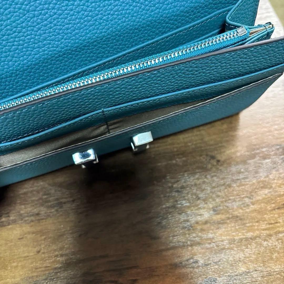 青いレザー Hロゴ 長財布　のり