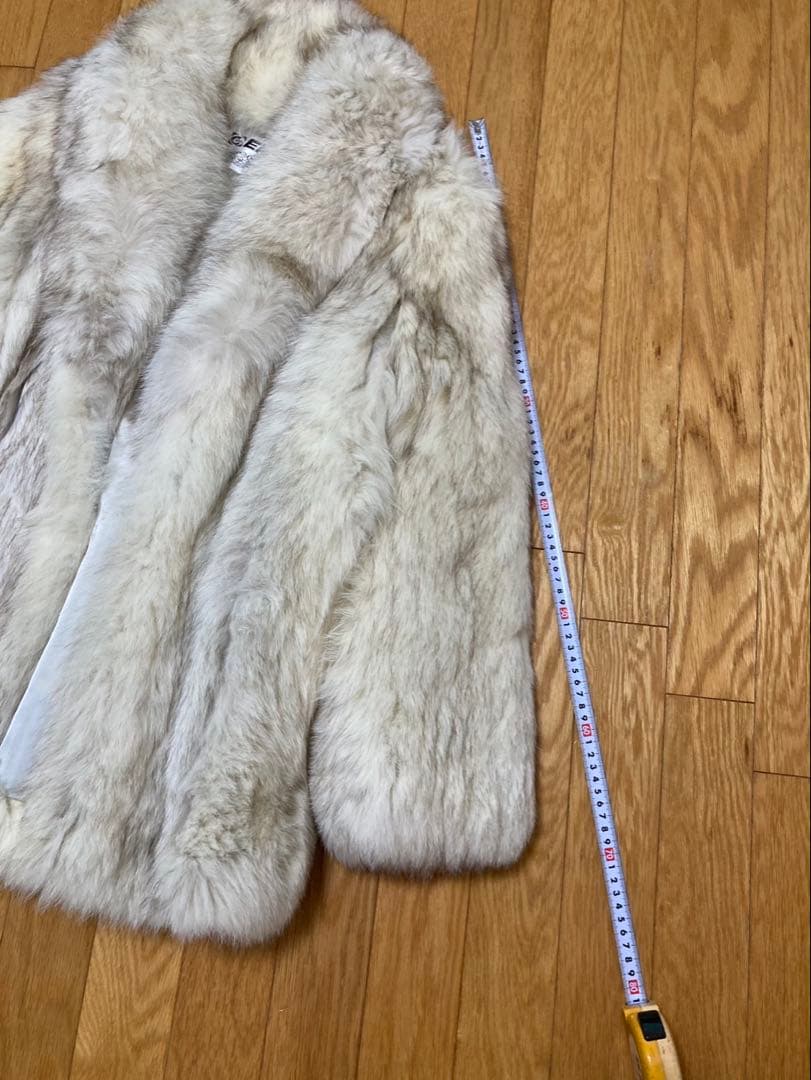 EMBA 毛皮　シルバー　ホワイトファーショートコート コート　ファー