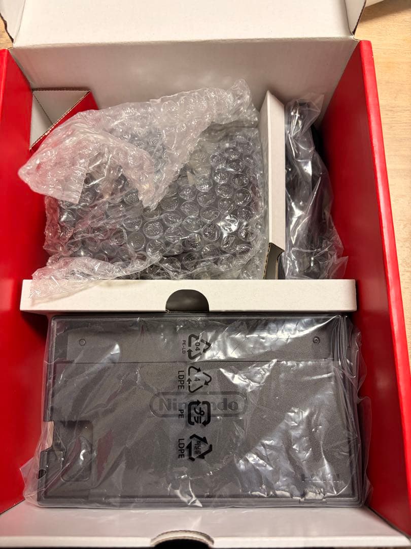 Nintendo Switch 本体 青/赤 バッテリー強化版6日夜発送