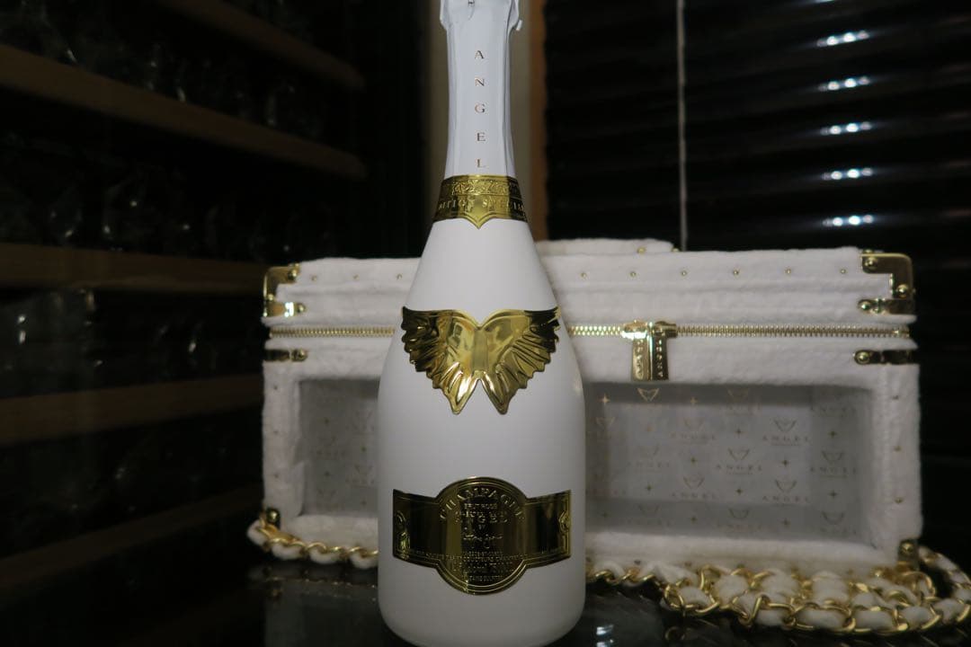 エンジェル ホワイト ホリデー ロゼ ファージップタイプ シャンパン ケース付き