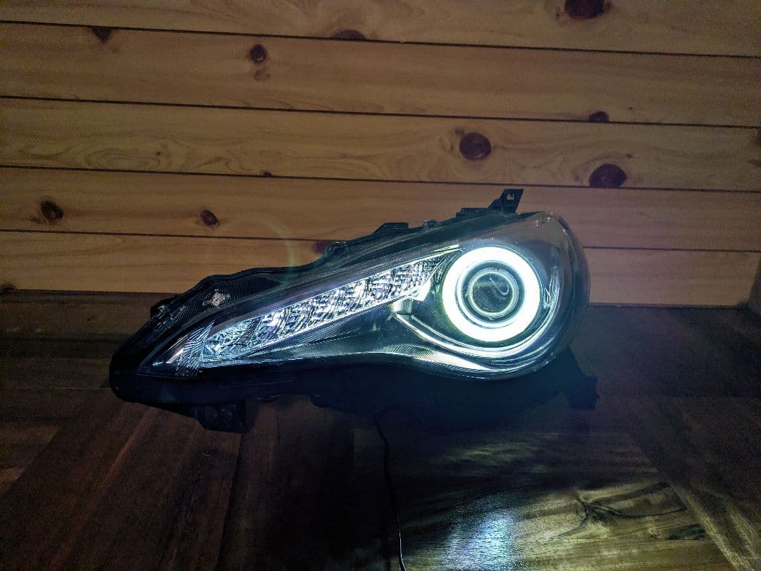 86 ZN6 イカリング シーケンシャル ヘッドライト 黄ばみ無し