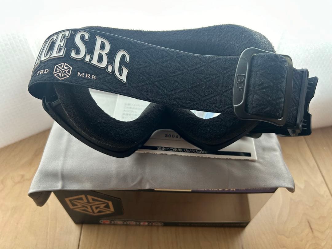 DICE SHOWDOWN 調光×ULTRAライトグレイ×ライトシルバーミラー