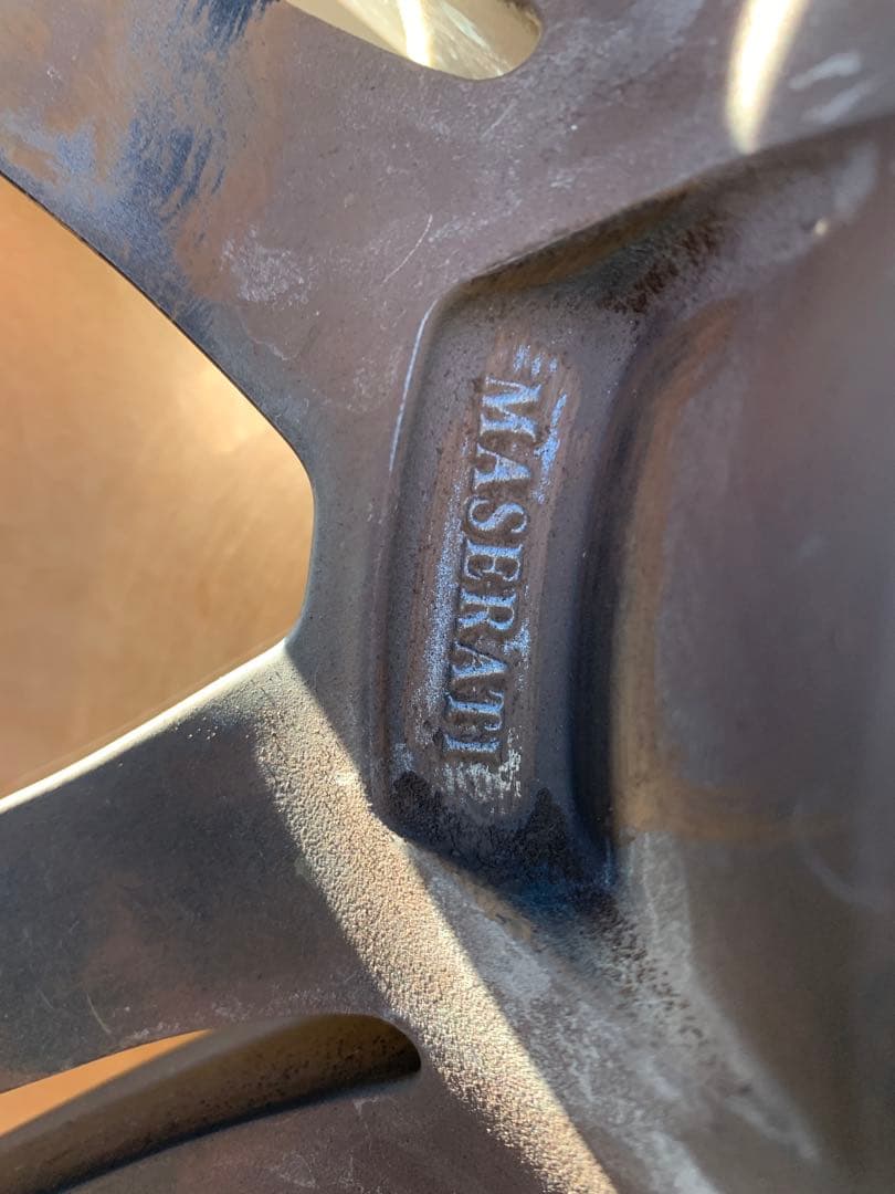 マセラティ レバンテ純正ホイール　1点のみ