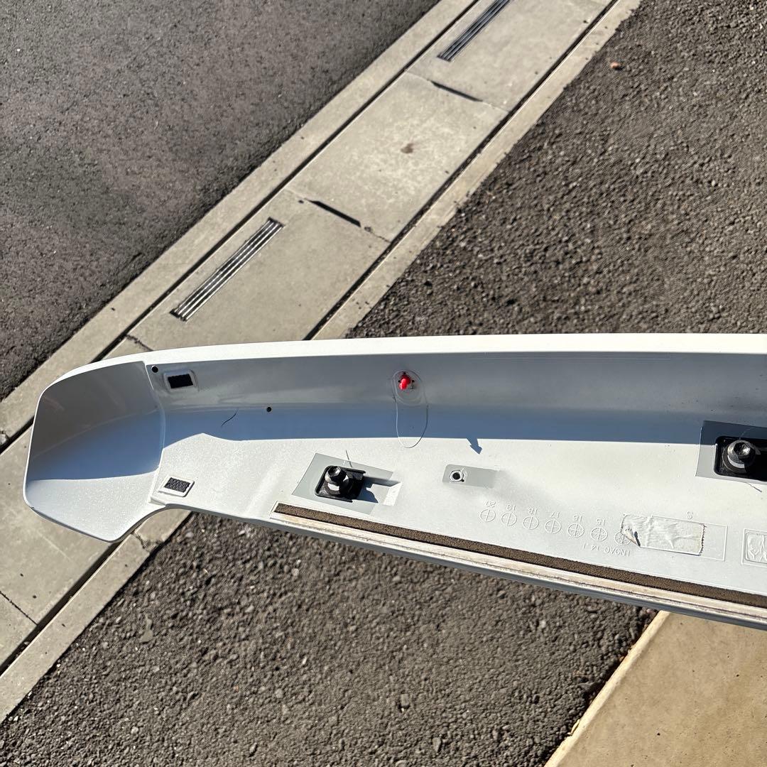 ヴォクシー　80 リアスポイラー