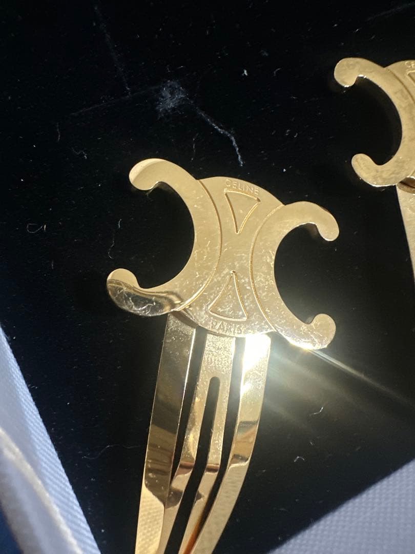 sr セリーヌ　アクセサリー　ヘアクリップ　目立つ汚れ傷あり