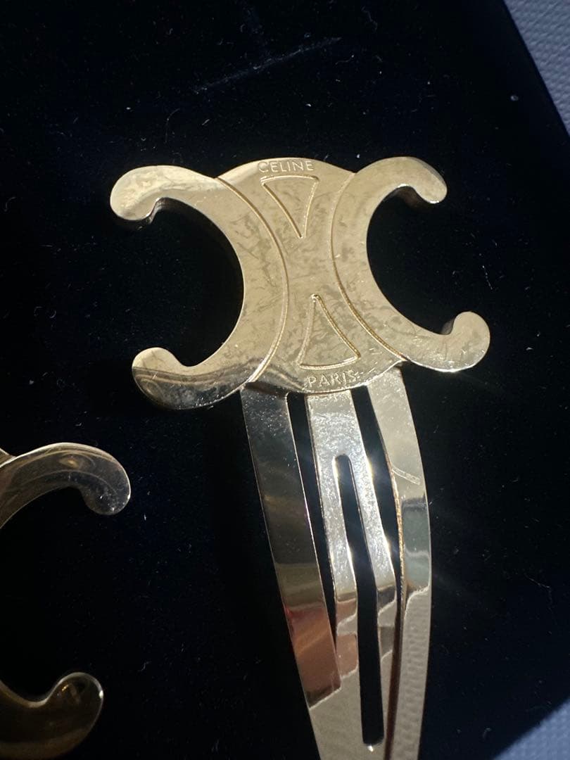 sr セリーヌ　アクセサリー　ヘアクリップ　目立つ汚れ傷あり