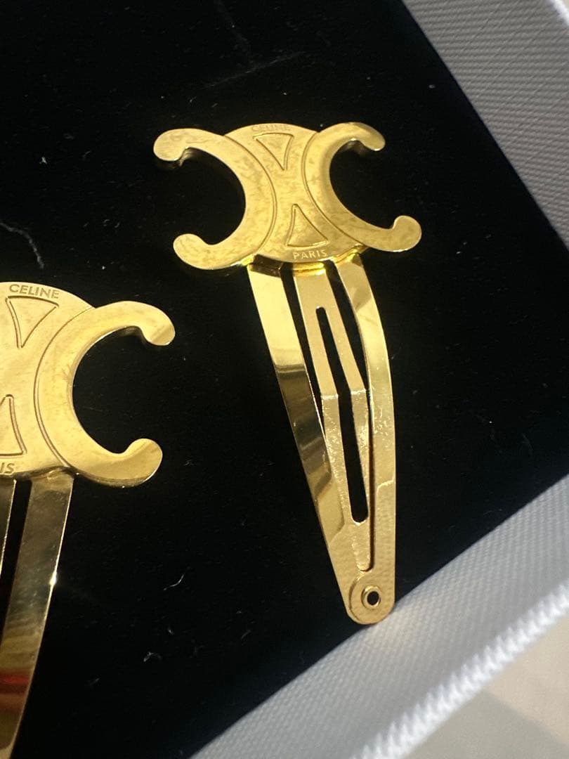 sr セリーヌ　アクセサリー　ヘアクリップ　目立つ汚れ傷あり