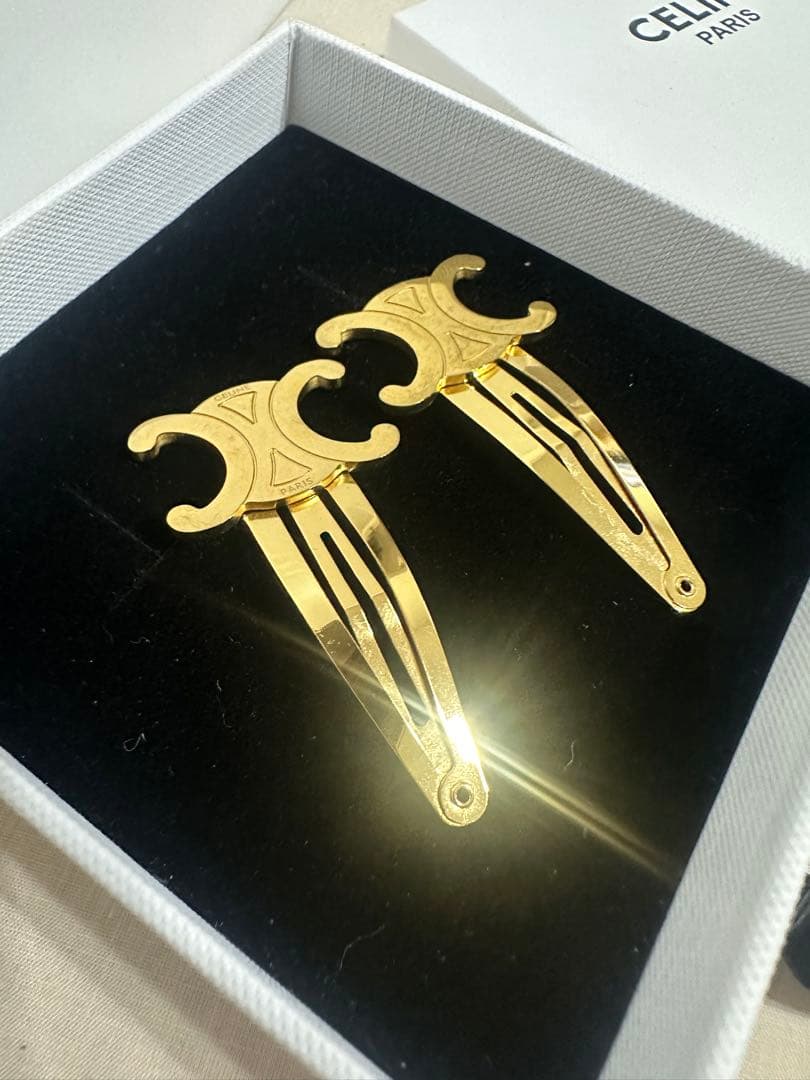 sr セリーヌ　アクセサリー　ヘアクリップ　目立つ汚れ傷あり