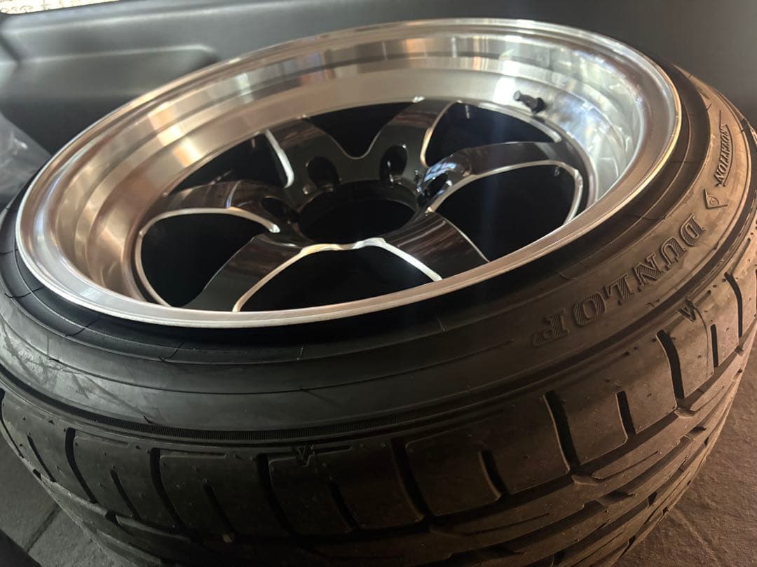 ハイエース18インチ ブラック シルバー ホイール美品‼️