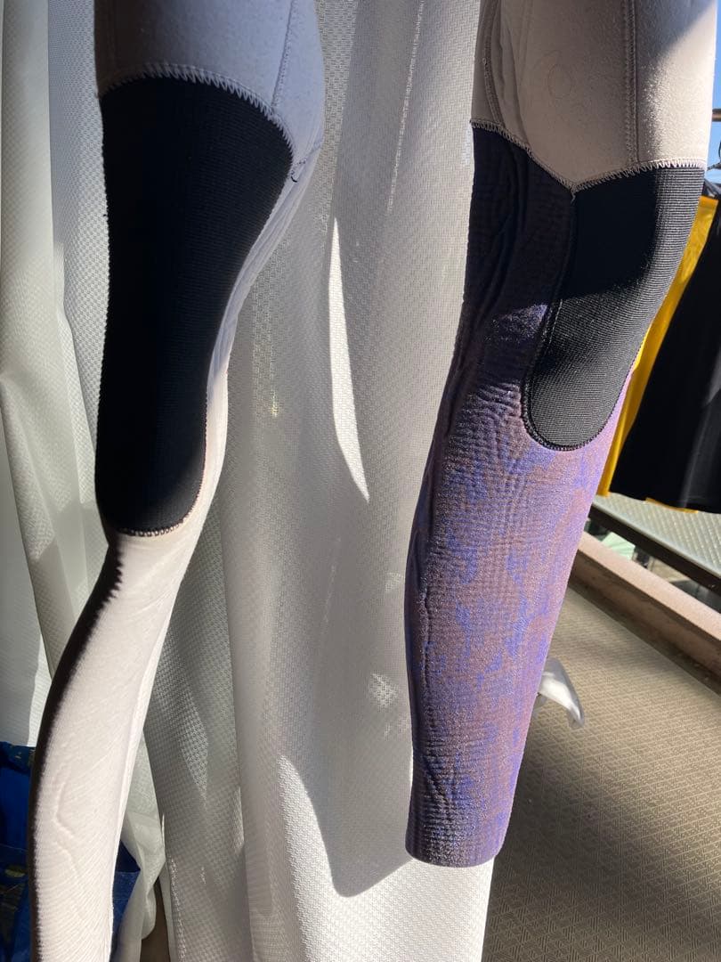 サバーレウエットスーツ　ボーイズ セミドライ　 ブラック/ホワイト/パープル