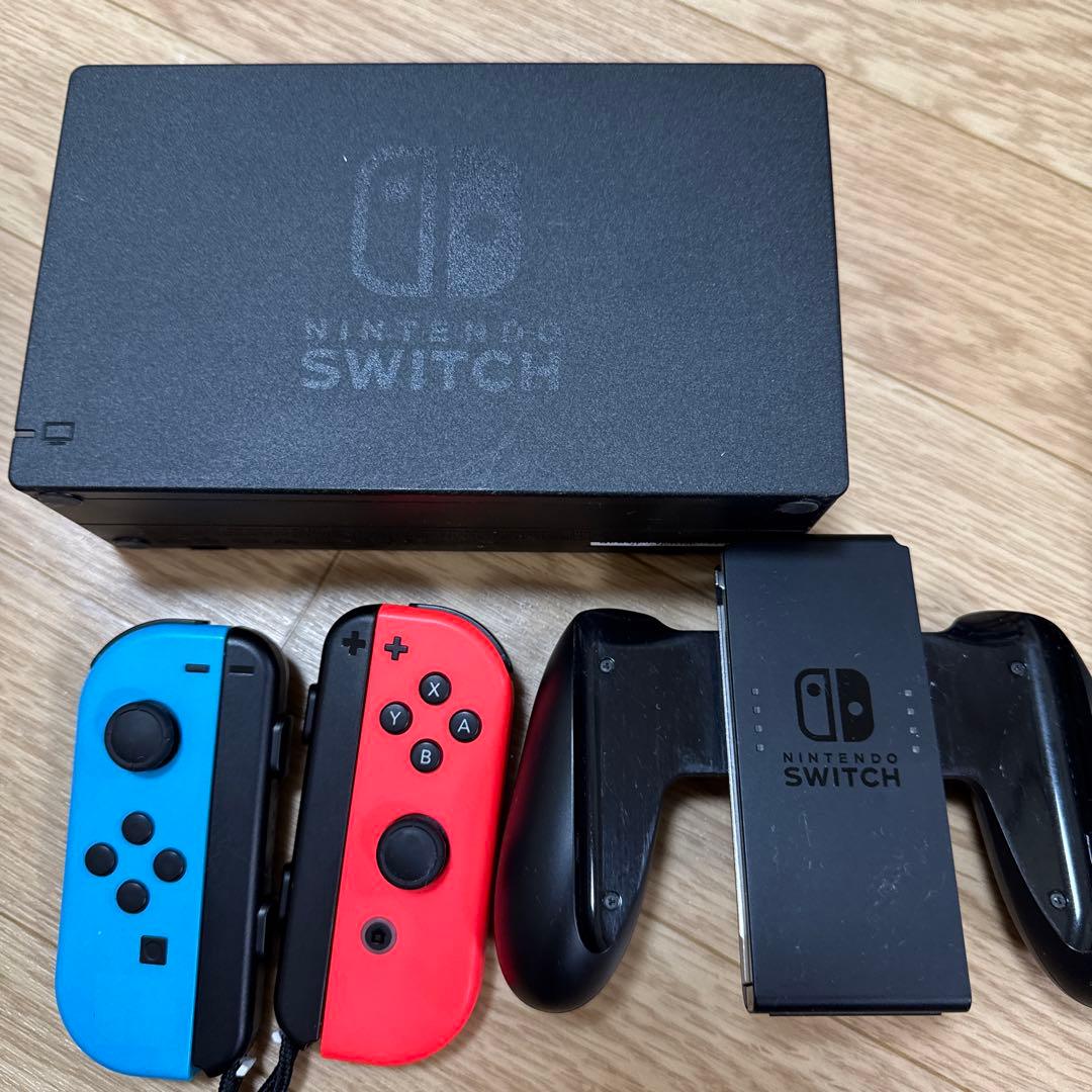 Nintendo Switch 本体 ドック・Joy-Con付き　箱無し