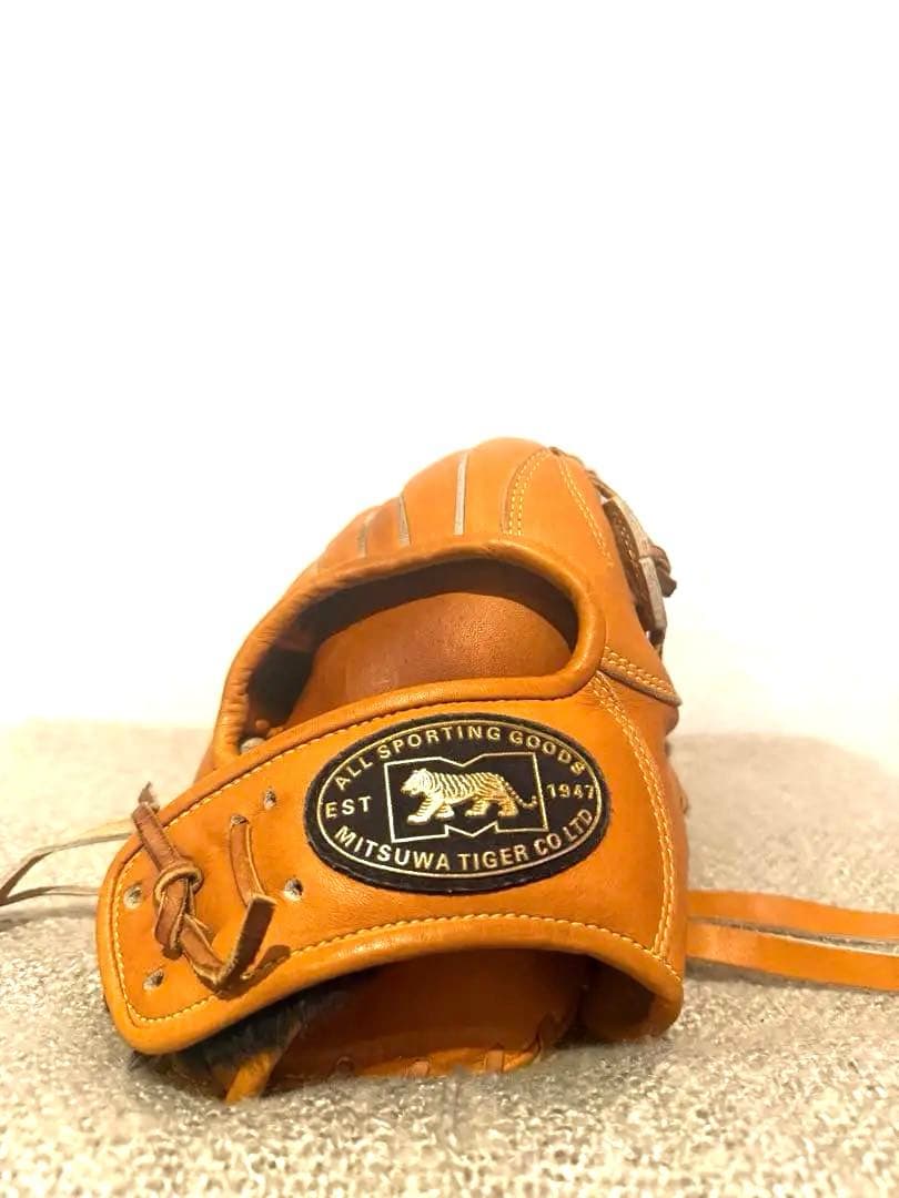 Mitsuwa Tiger ミツワタイガー　軟式グローブ外野用