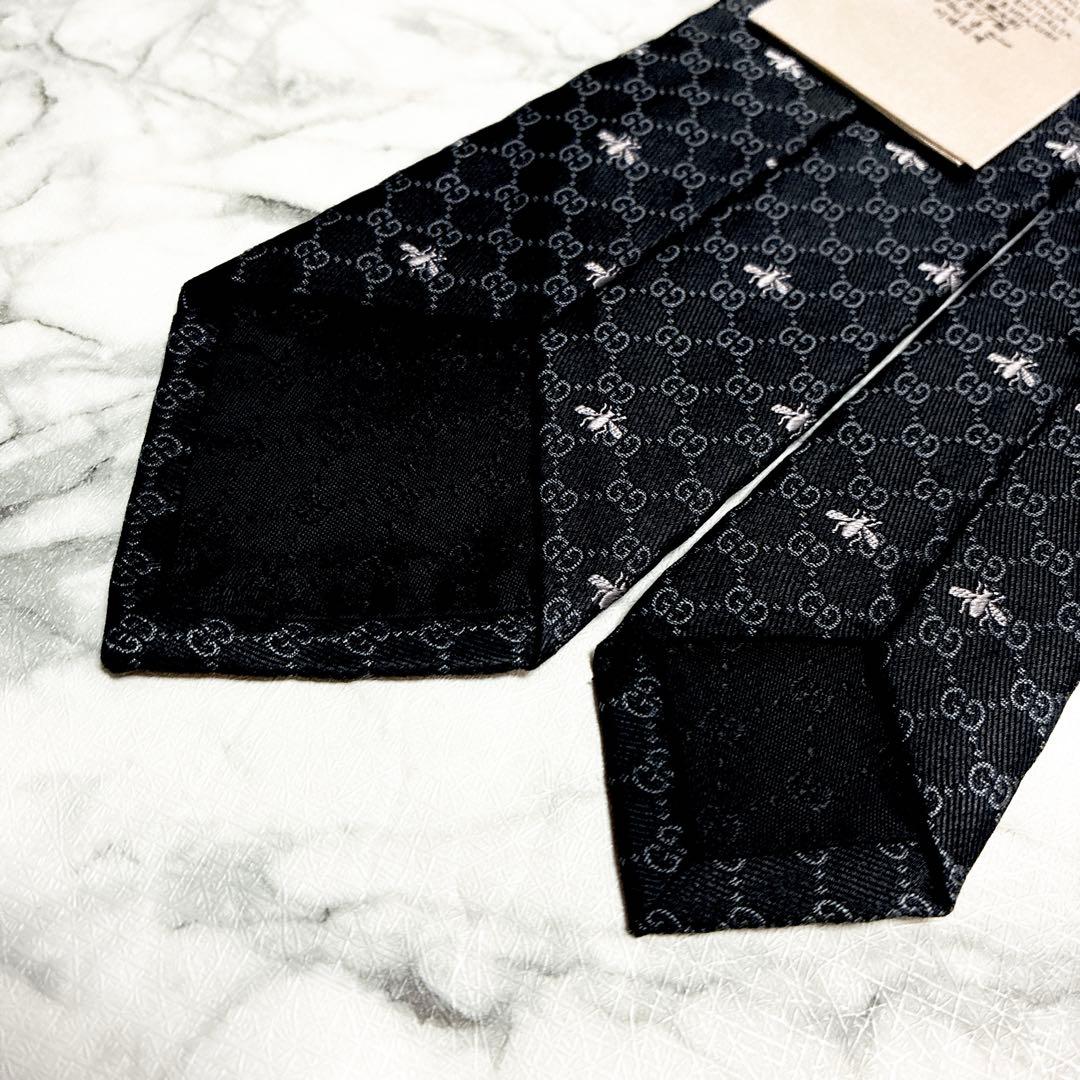 ✨未使用クラス✨GUCCI 現行　GG柄✖️蜂総柄　人気のブラック　ネクタイ