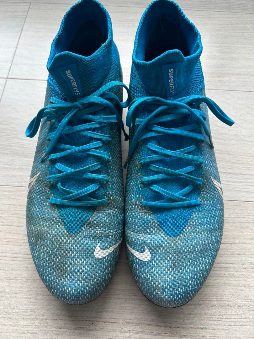 NIKE マーキュリアル ヴェイパー13 AG（人工芝）