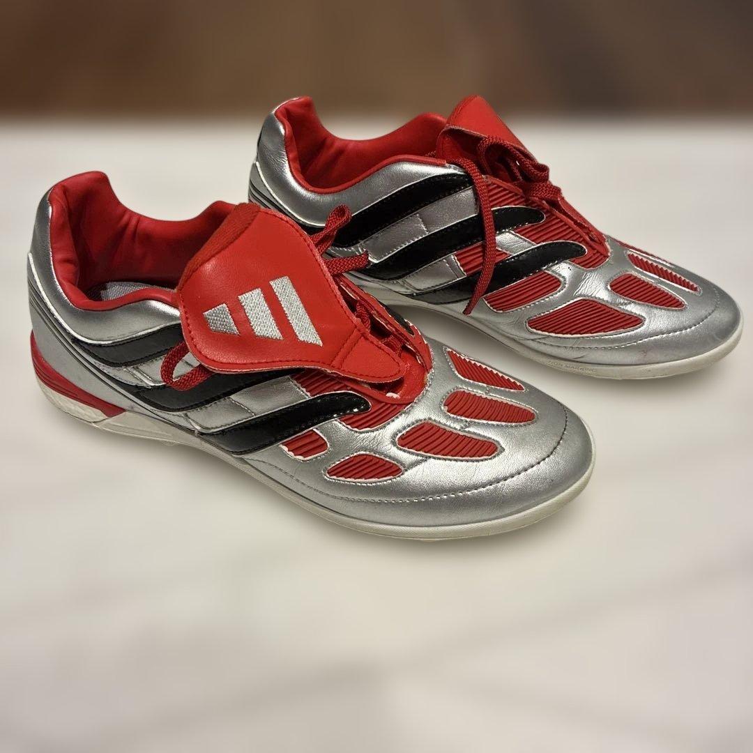 アディダス　プレデター　プレシジョン　ターフ