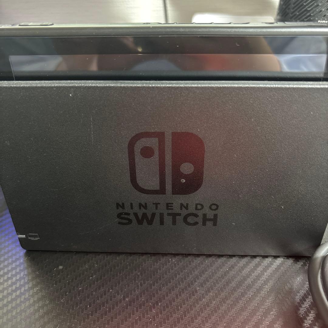 Nintendo Switch 本体とジョイコンセット